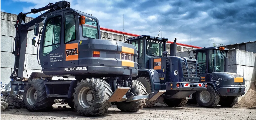 Baumaschinen im Landschaftsbau, Straßenbau und Tiefbau aus Köln